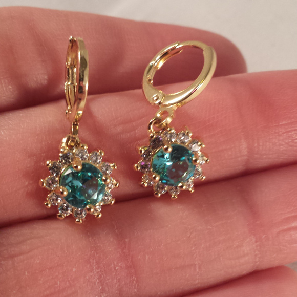 Jewelry - 18K Yellow Gold Filled Flower Blue Diamond Zircon Dangle Earrings Gorgeous